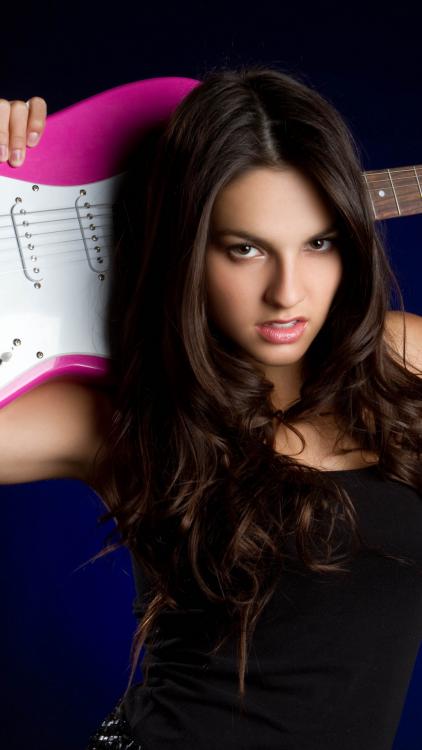 rock-guitar-girl-brown-eyes-1080x1920.jpg